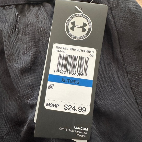 Under armour women’s shorts - Picture 4 of 5